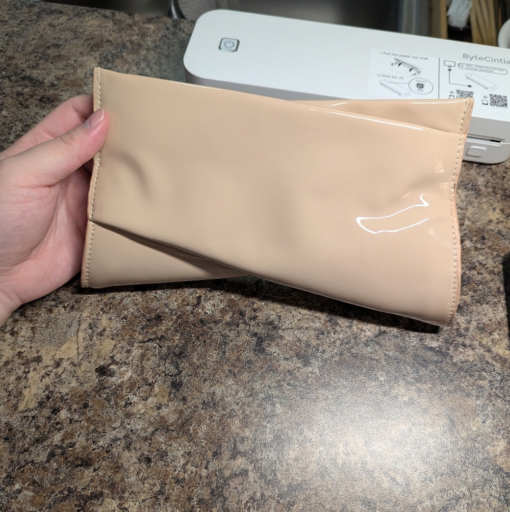 Akira Patent Clutch